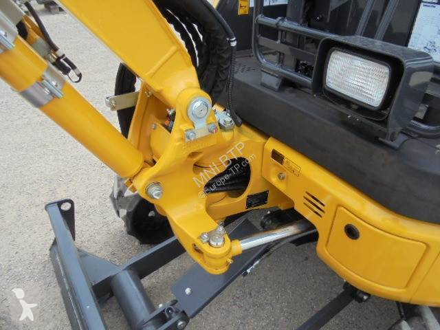 Escavadora Komatsu PC24 MR-5