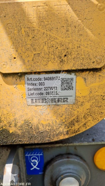 Excavator Liebherr A 912 COMPACT