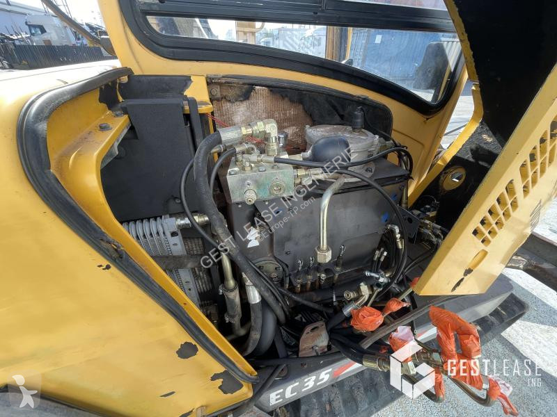 Lopatový nakládač Volvo