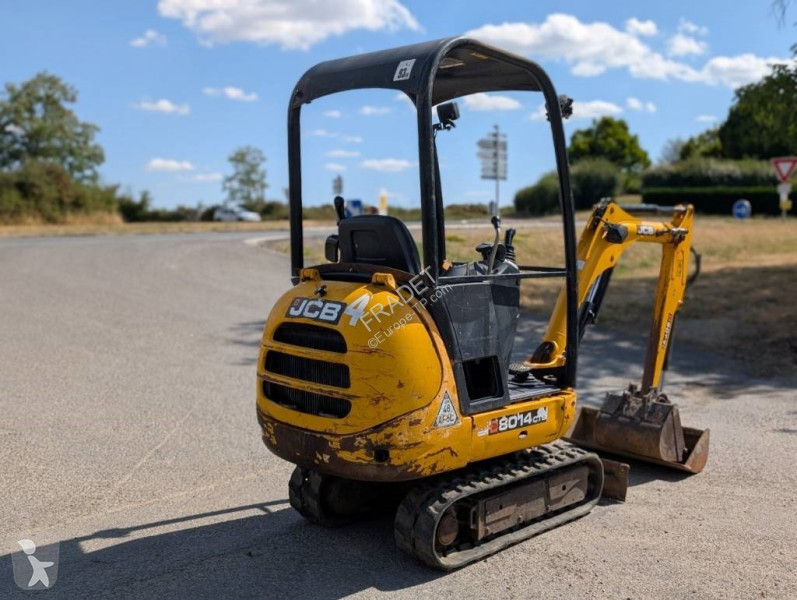 Escavatore JCB