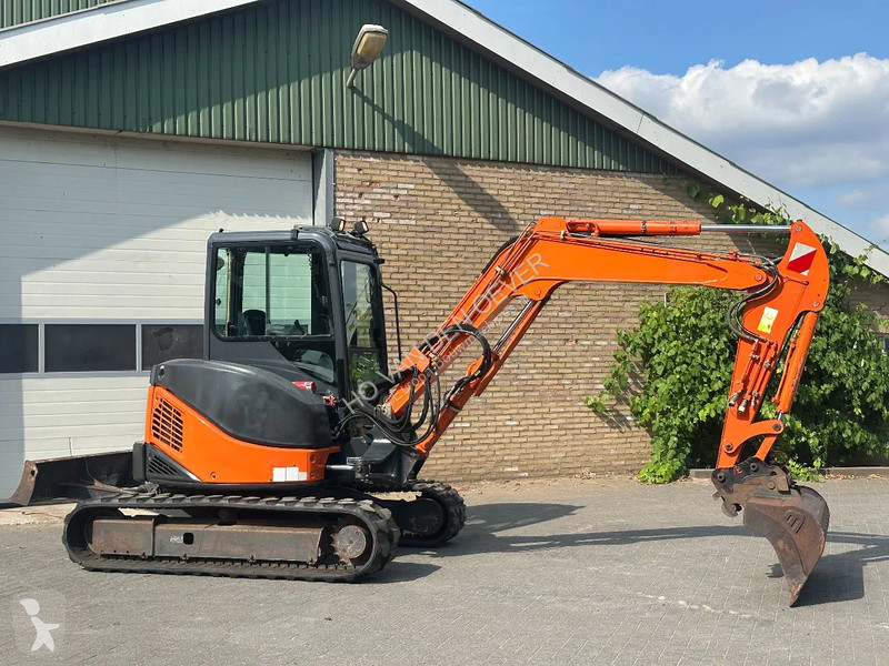 Escavadora Hitachi CLR