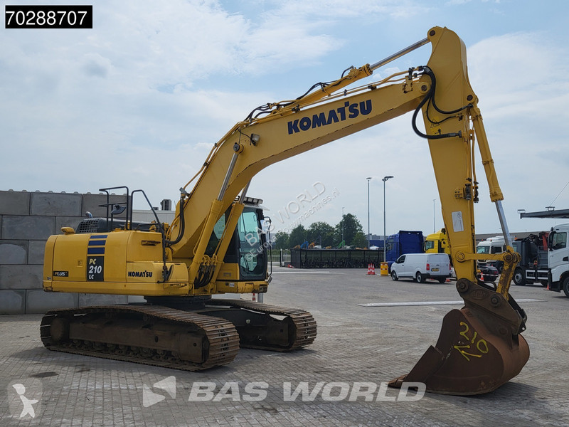 Excavator Komatsu PC210 LC-10