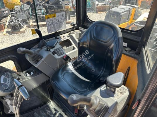Escavadora Bobcat e26 cabine a 21500 € ht