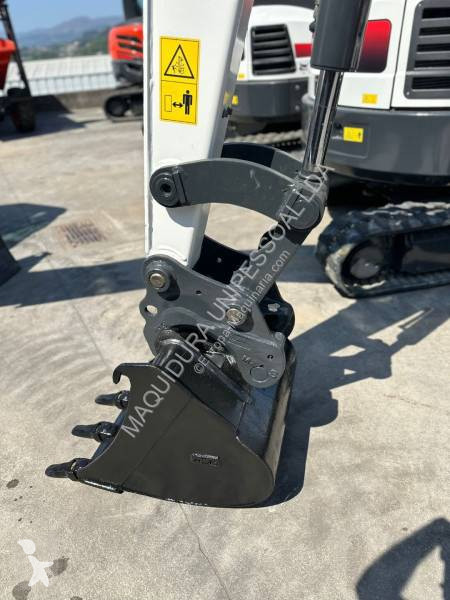 Escavadora Bobcat