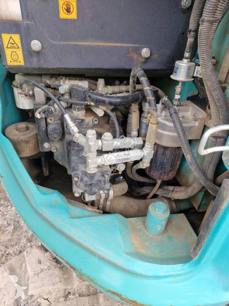 Excavadora Kobelco Sk75  sr7