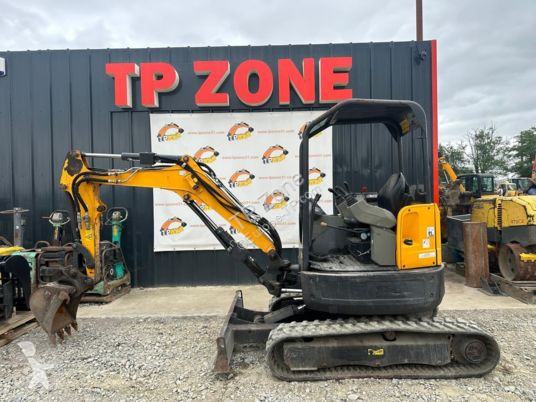 Lopatový nakládač Bobcat e26 à 18 500 € ht