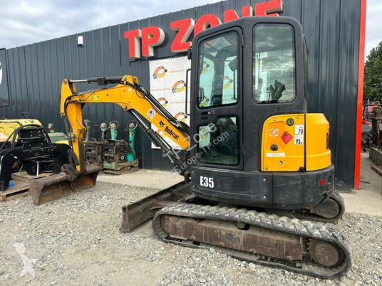 Lopatový nakládač Bobcat e35 cabine à 23500 € ht