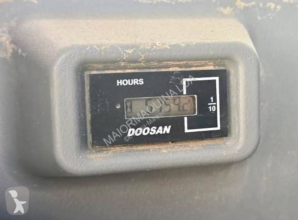 جرافة Doosan 5
