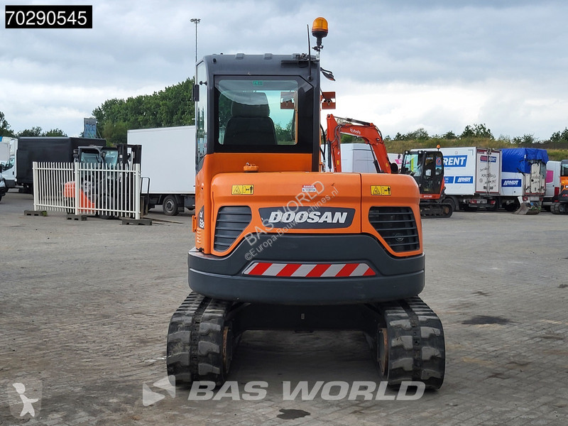 Graafmachine Doosan DX62 R-3 3 BUCKETS - A/C