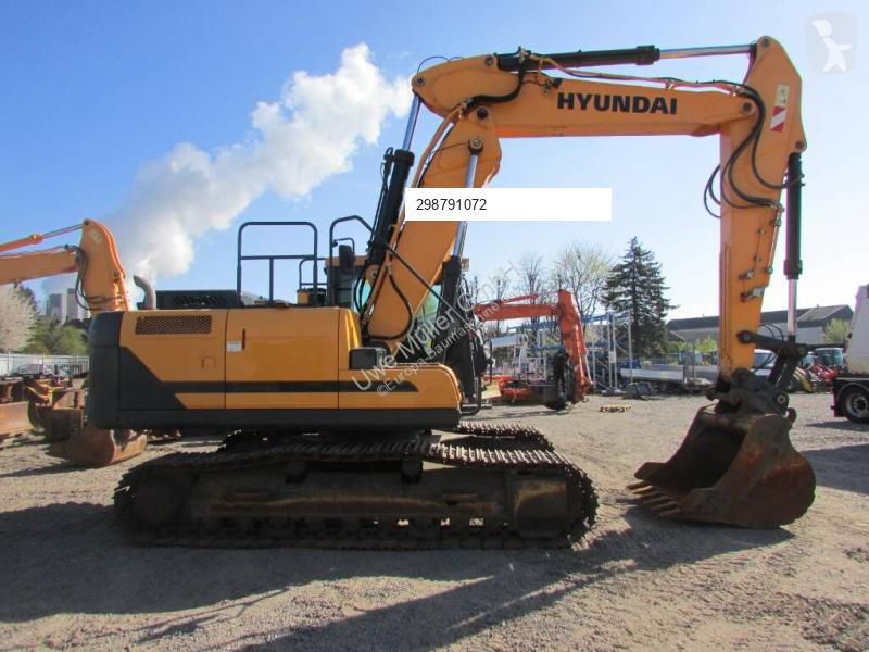 Excavator Hyundai Kettenbagger / 68.000 EUR / AC