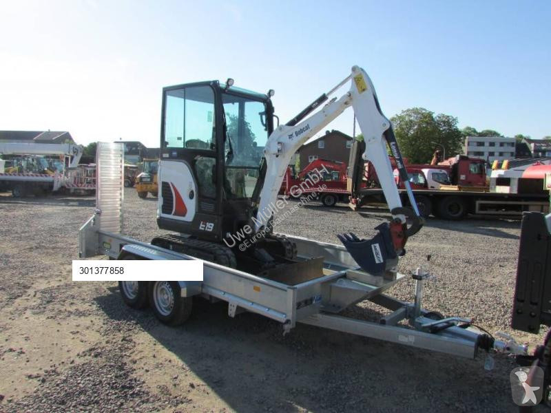 Escavadora Bobcat E 19 + Anhänger Unsinn...