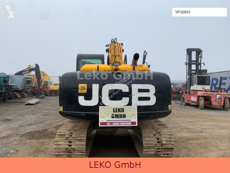 Escavatore JCB