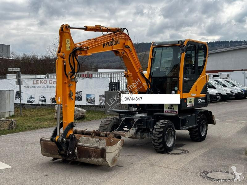 جرافة Hyundai Robex 55W-9A