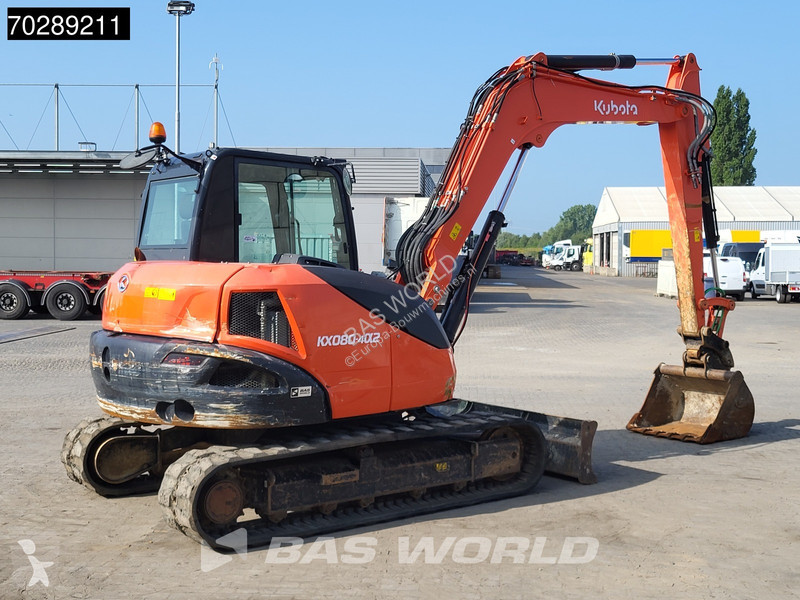 Escavadora Kubota KX080-4