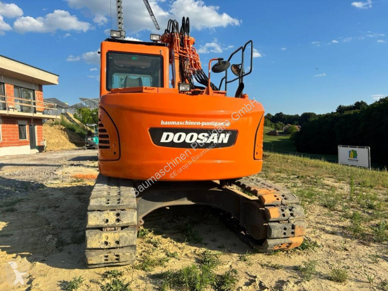 جرافة Doosan LCR-3