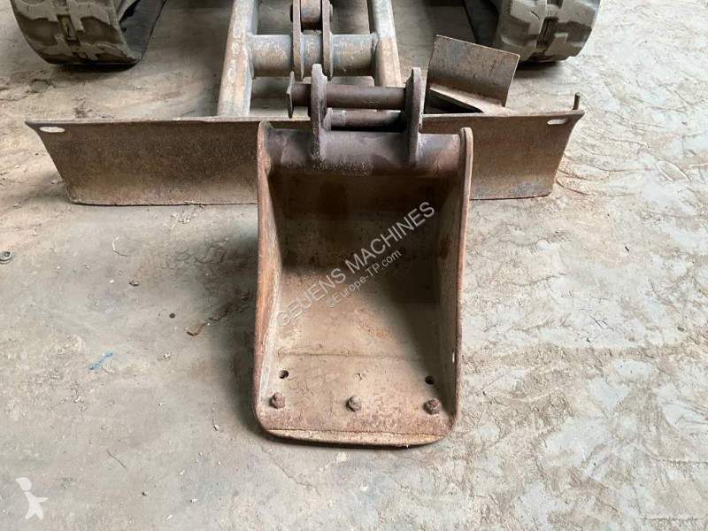 Escavadora Volvo EC 18 E