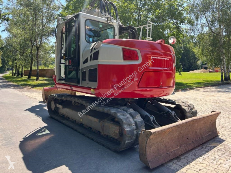Escavadora Takeuchi 2150