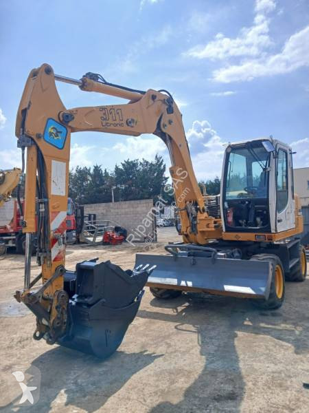 Excavator Liebherr A311