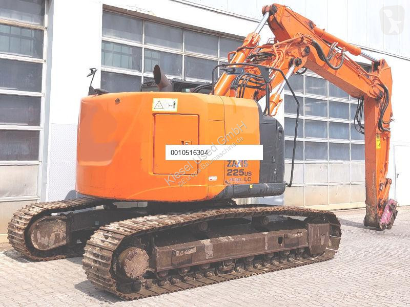 Escavadora Hitachi -5