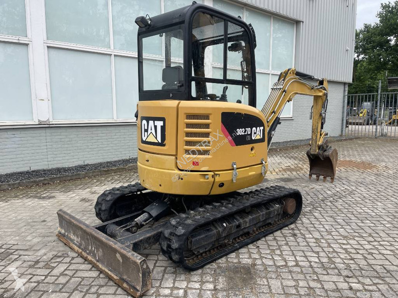 Escavatore Caterpillar 3027 CR  2020  CE