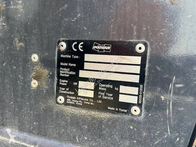 Escavadora Doosan DX140LC-7