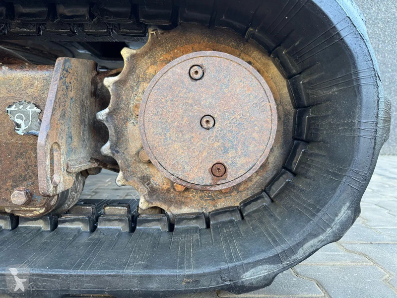 Escavadora Hitachi ZX52U-3