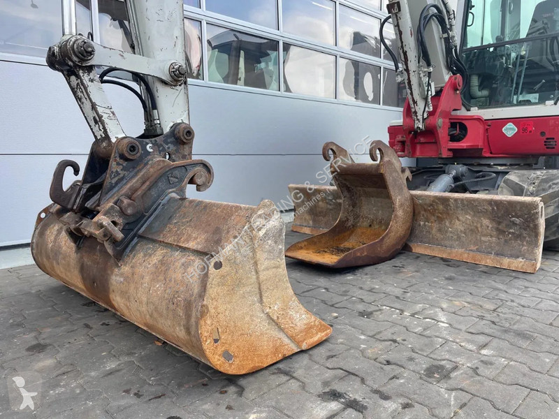 Excavadora Takeuchi