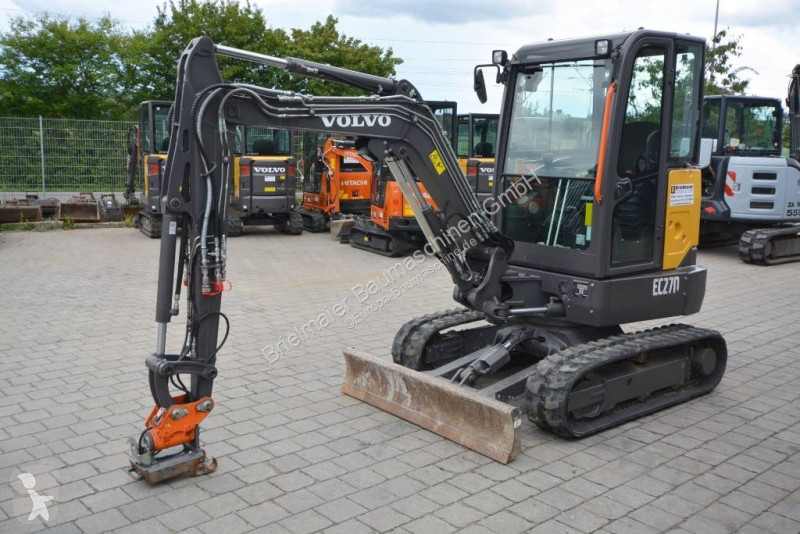 Escavadora Volvo EC 27 D
