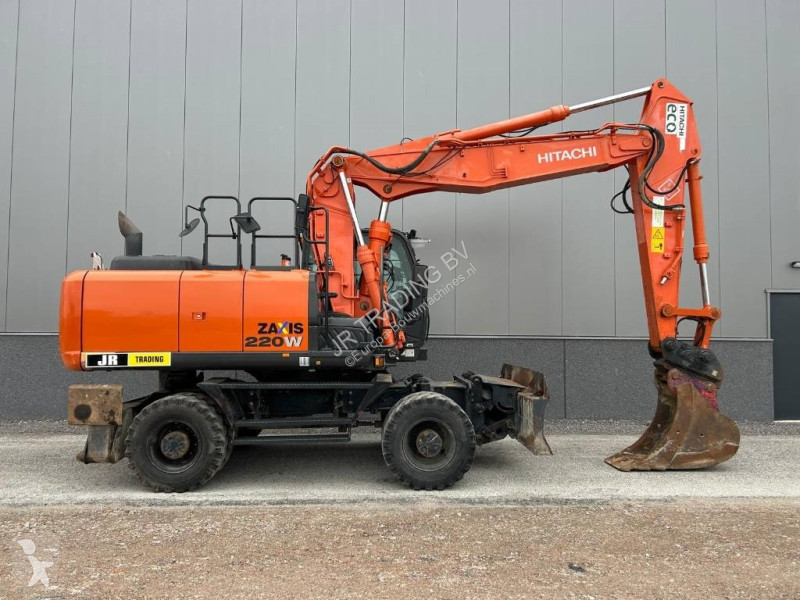 Lopatový nakládač Hitachi ZX220W-5B