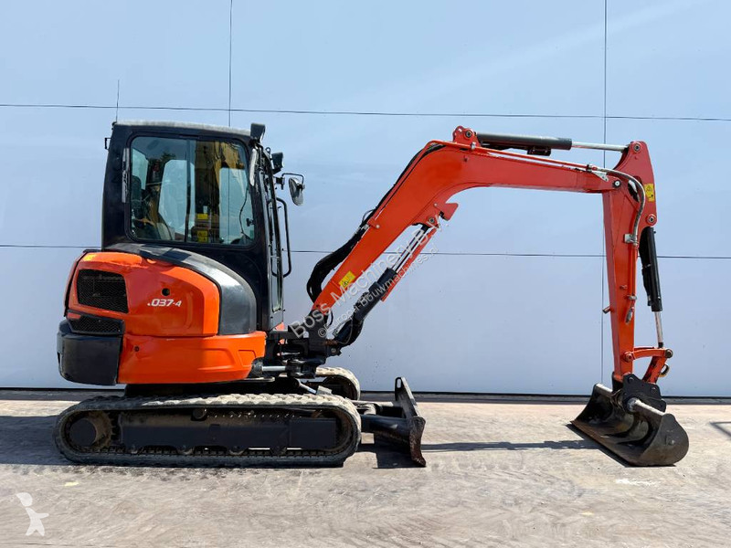 Escavadora Kubota KX 037-4 - Hammer Lines /...