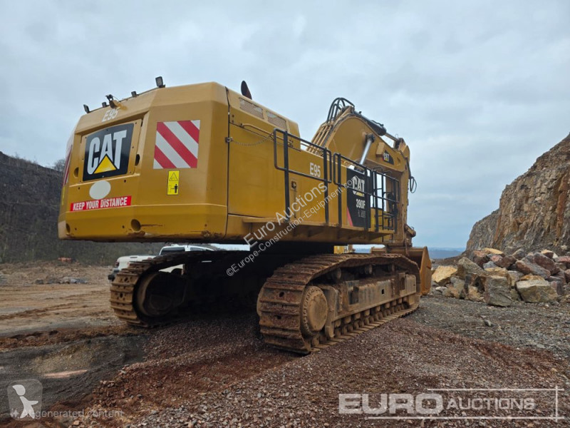 جرافة Caterpillar 390FL