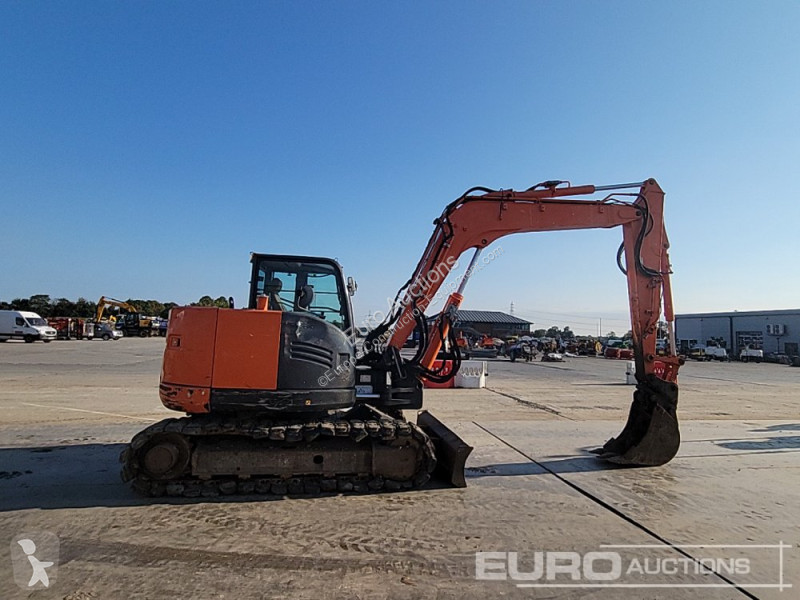 Escavadora Hitachi B-5A