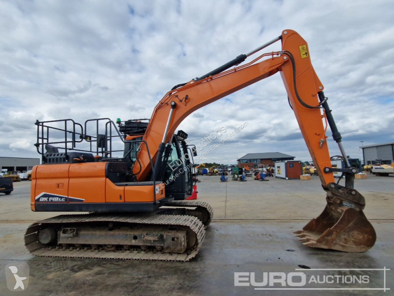 Escavadora Doosan -7