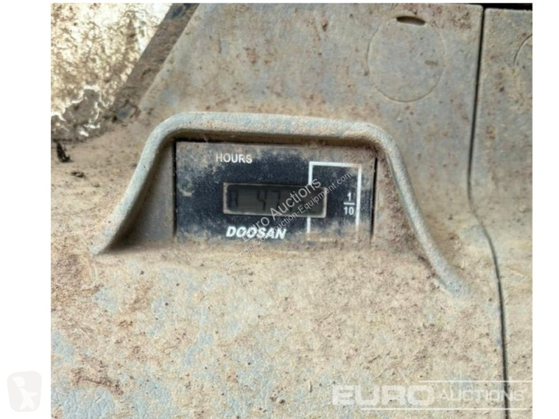 جرافة Doosan -5