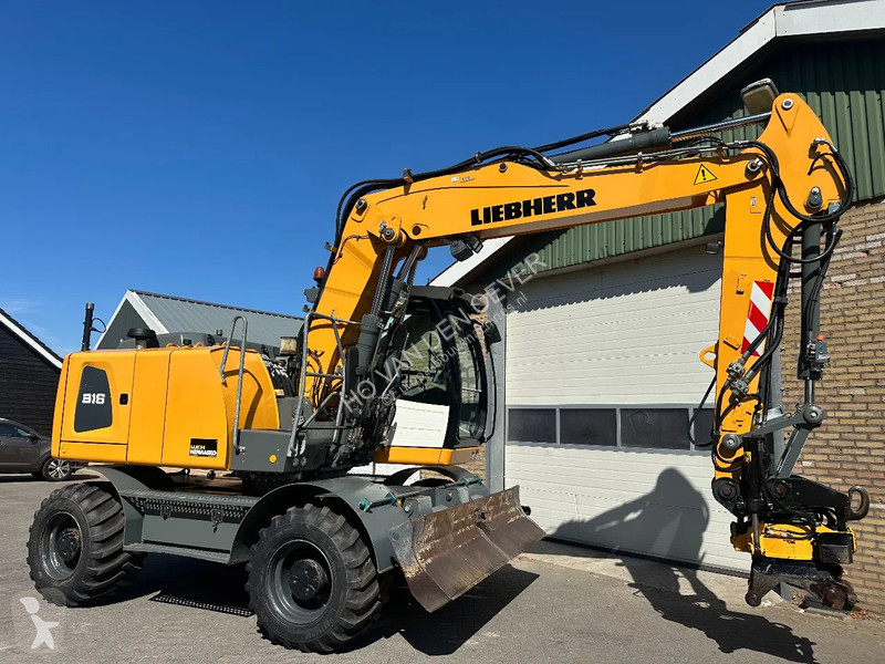 جرافة Liebherr A916