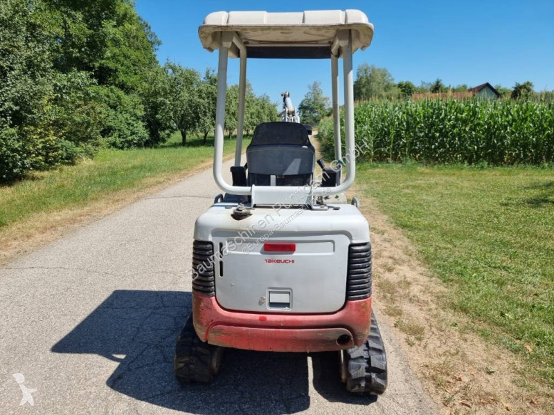 Escavatore Takeuchi