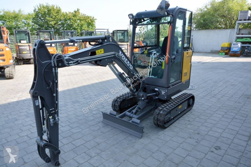 Escavadora Volvo EC 20 E