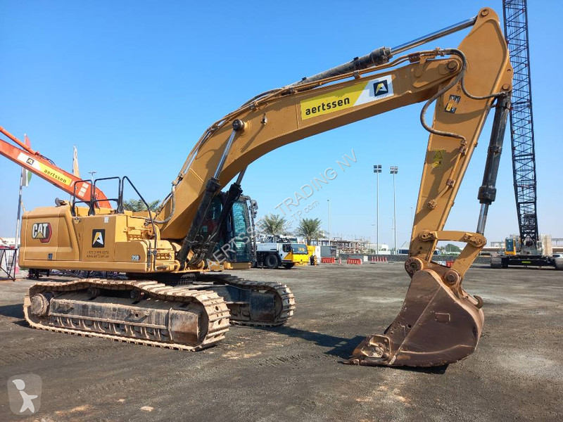 Excavator Caterpillar 350 (Abu Dhabi)