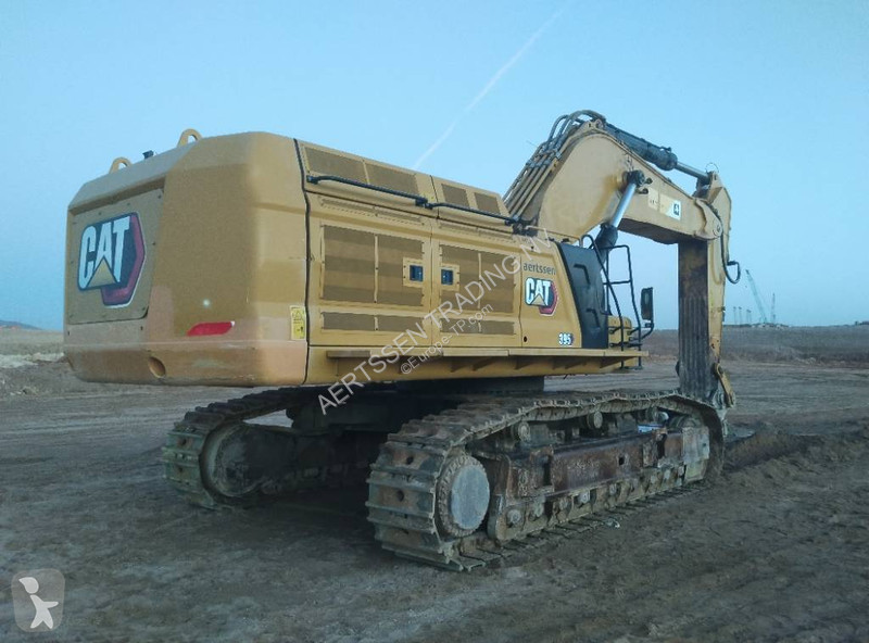Lopatový nakládač Caterpillar 395 (Saudi Arabia)