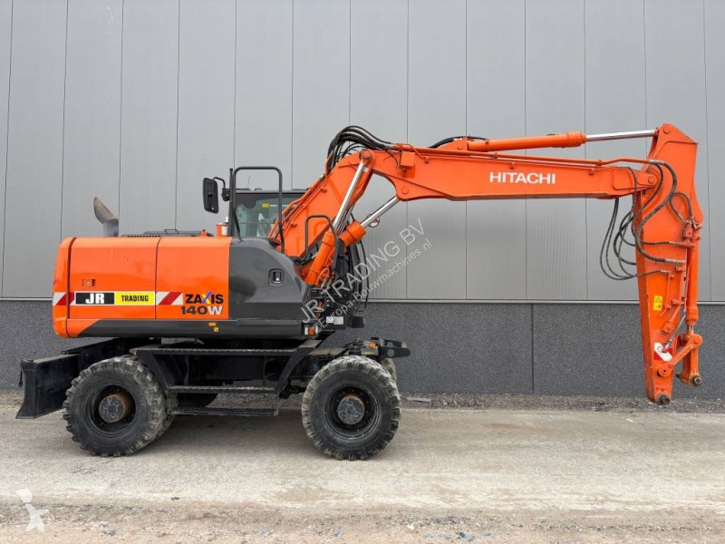 Escavatore Hitachi 140 W-5B