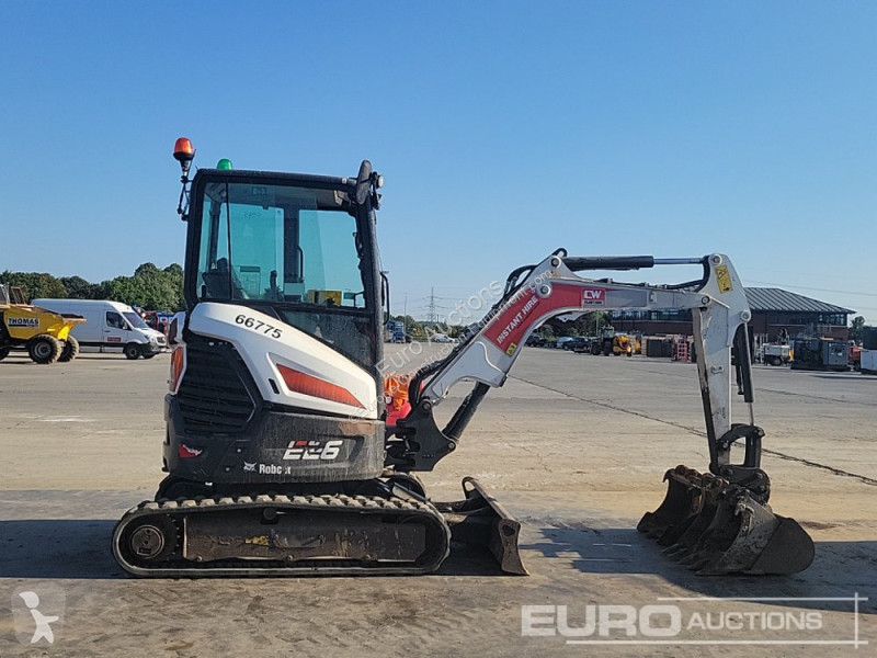 Escavadora Bobcat