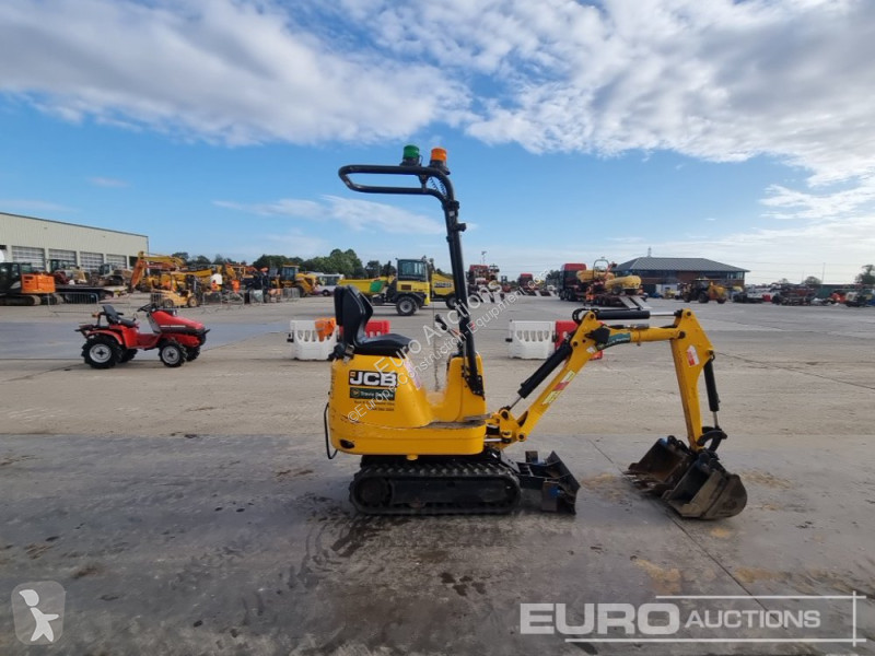Lopatový nakládač JCB