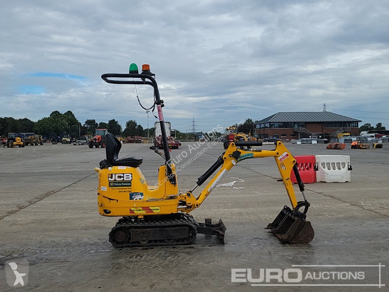 Lopatový nakládač JCB