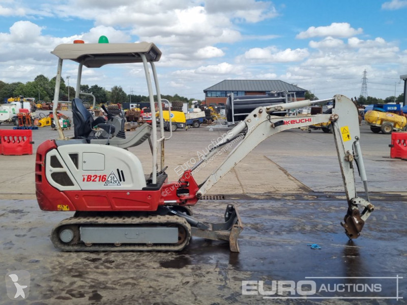Graafmachine Takeuchi TB216