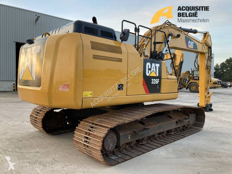 Lopatový nakládač Caterpillar 326FL