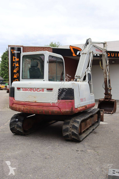 جرافة Takeuchi