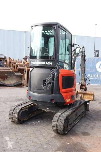 Escavadora Eurocomach ES 25 ZT