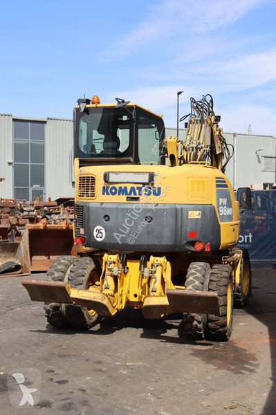 Escavatore Komatsu MR-8