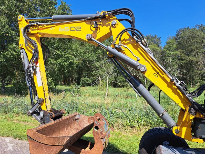 Escavatore Neuson 6502