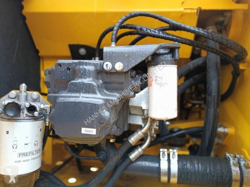 Escavadora Komatsu PC210LC-8